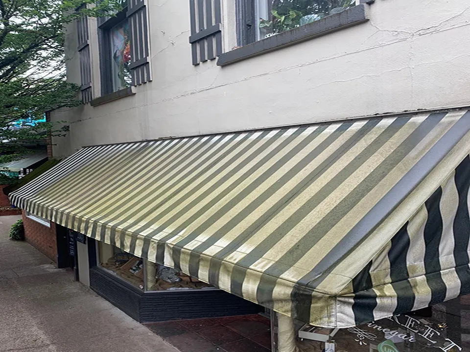 awning_before
