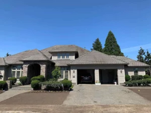 Roof Cleaning Service